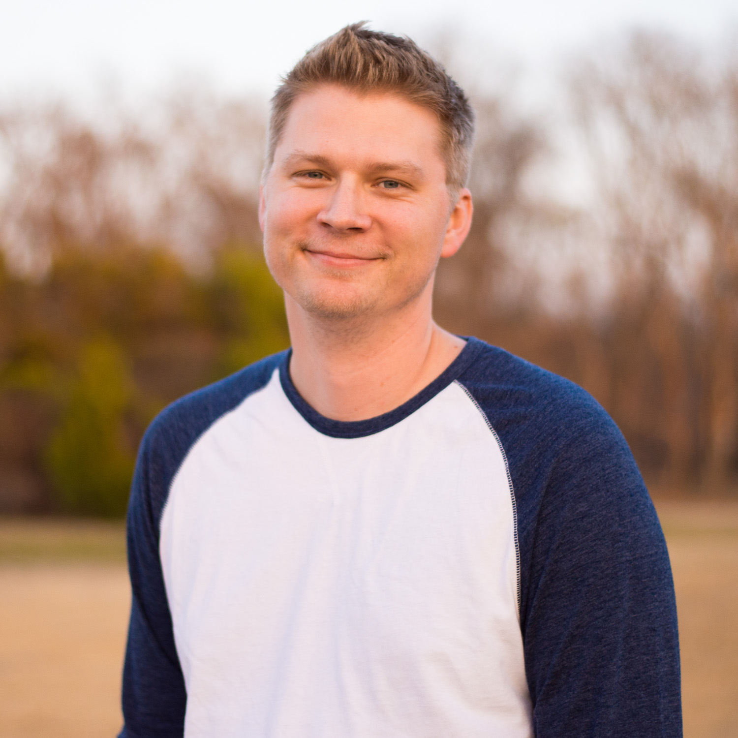 Headshot of Dustin Baier