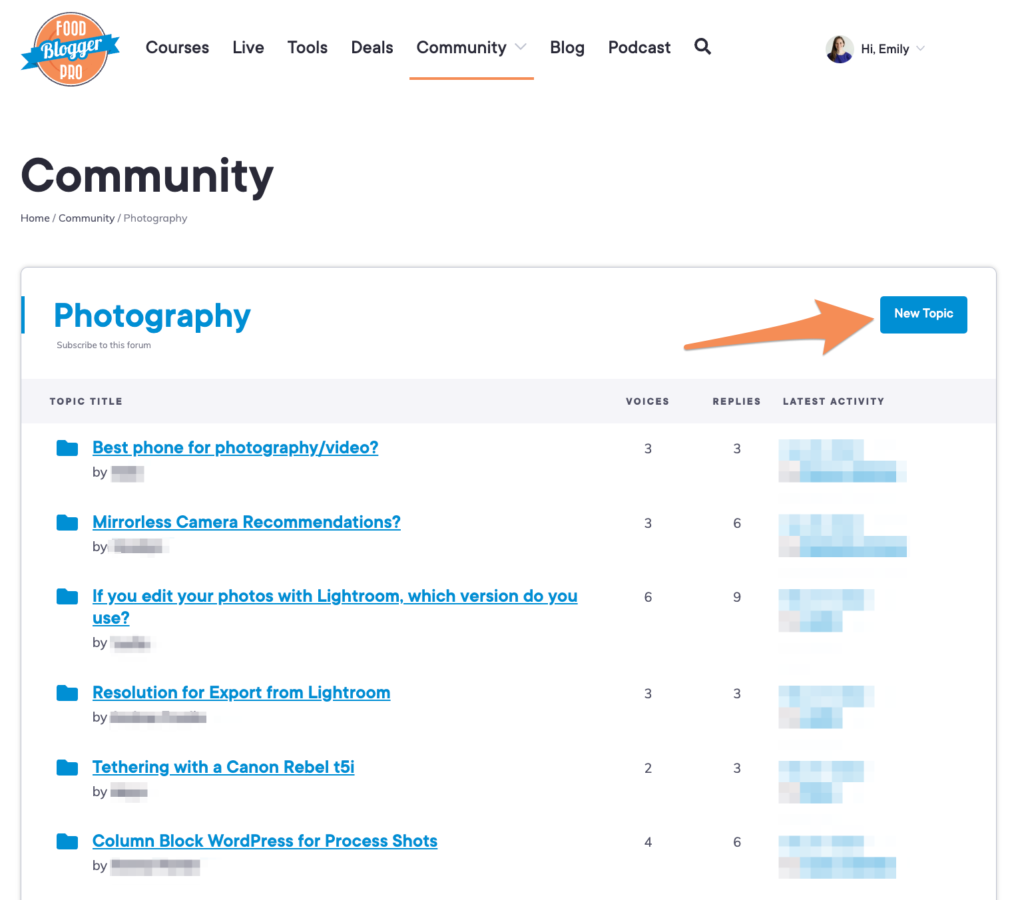 screenshot of the photography section in the forum with an orange arrow towards "new topic"